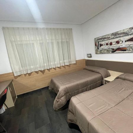 Hotel Ibi Εξωτερικό φωτογραφία